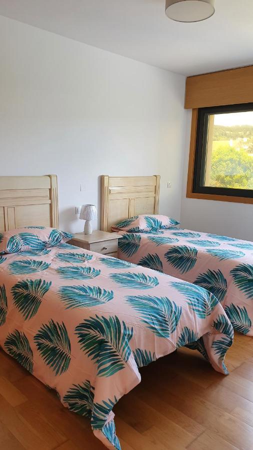 Modern 4 Double Bedroom Villa With Pool / Garden Valdoviño Exterior foto